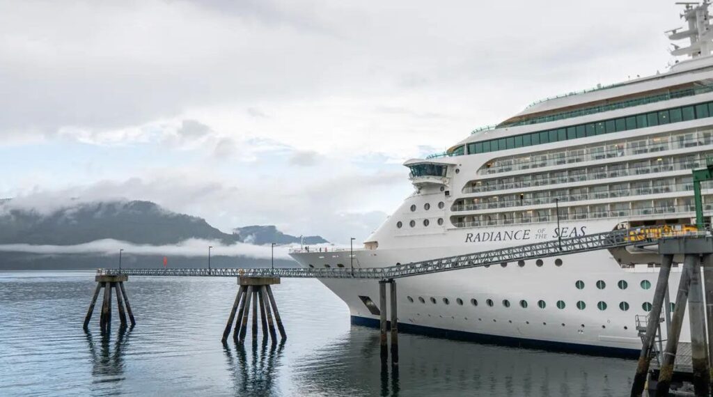  Roatan Cruise Port